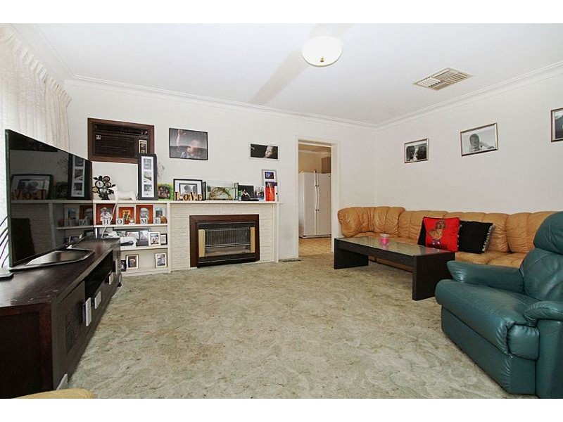 59 Dumbarton Street, Reservoir VIC 3073