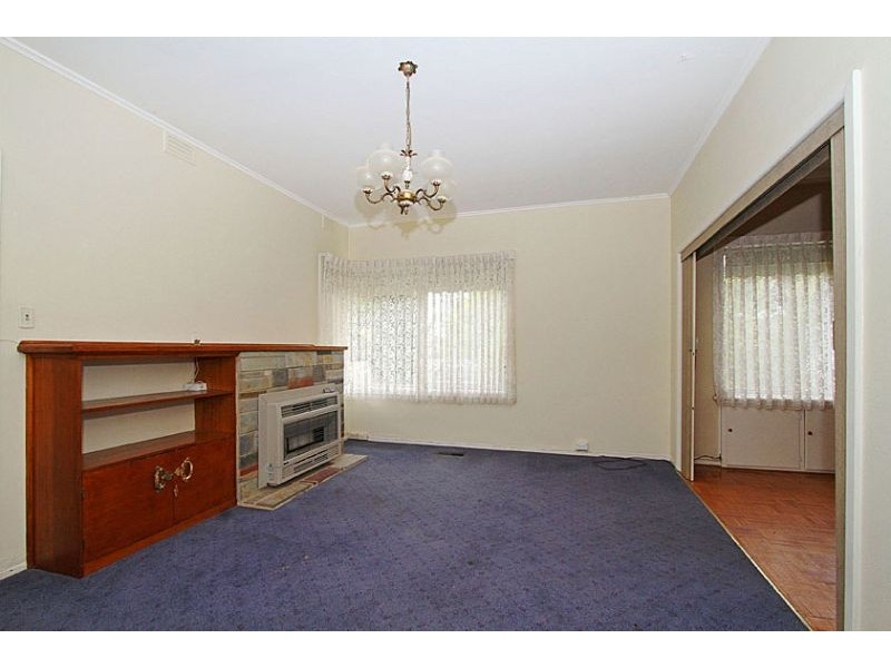 87 Barton Street, Reservoir VIC 3073