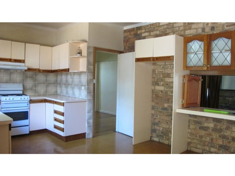 75 Cheddar Road, Reservoir VIC 3073