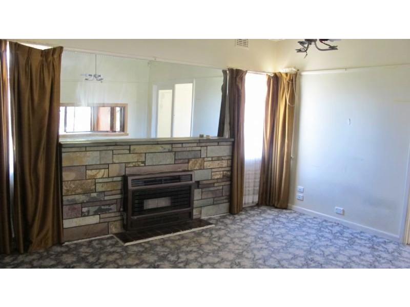 75 Cheddar Road, Reservoir VIC 3073