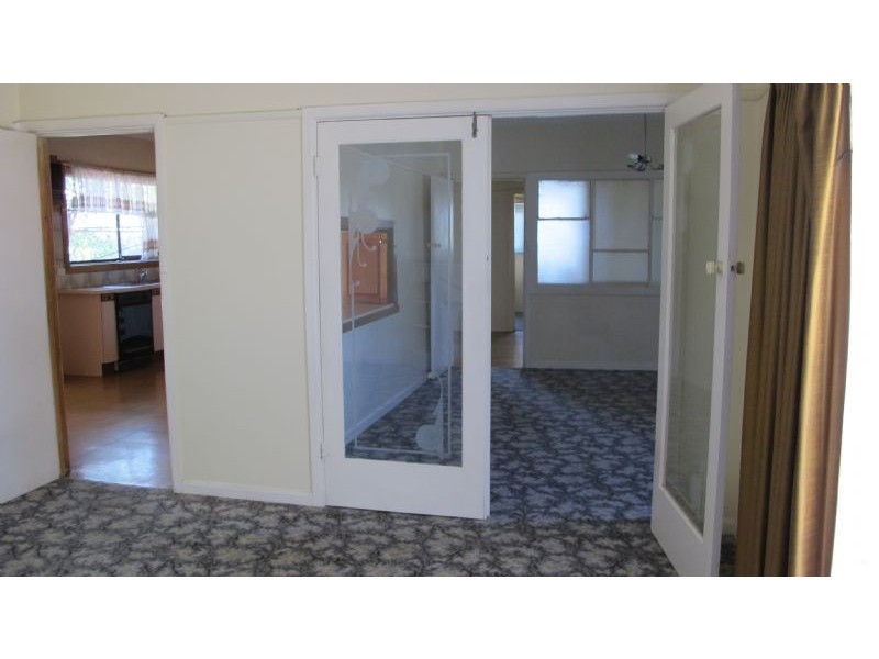 75 Cheddar Road, Reservoir VIC 3073