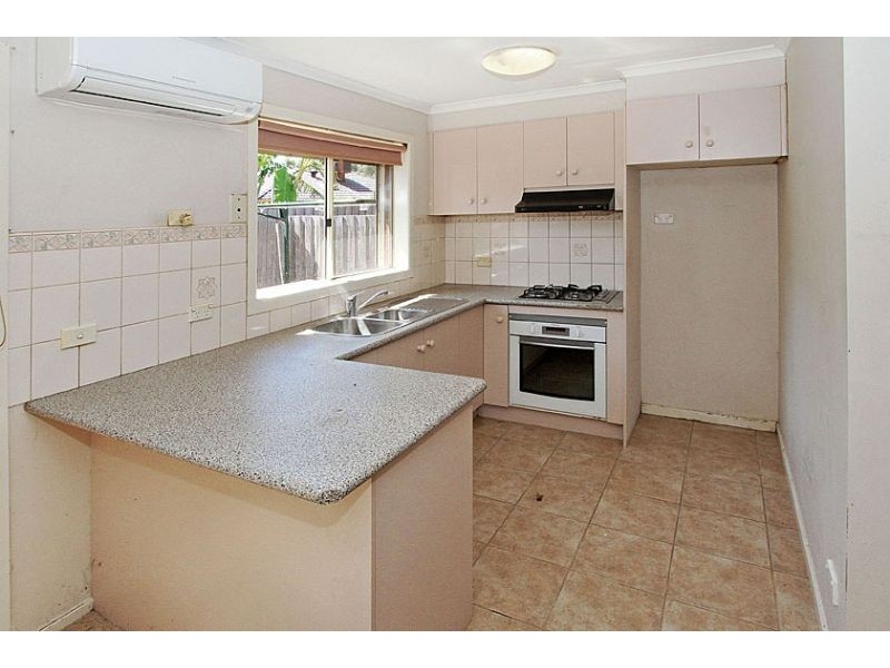 8/2A Crookston Road, Reservoir VIC 3073