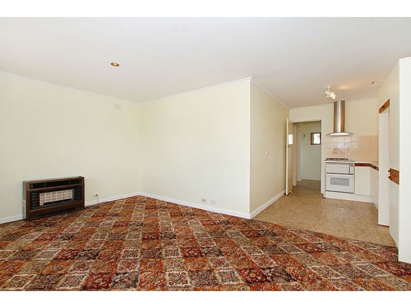 1/2 Ashley Street, Reservoir VIC 3073