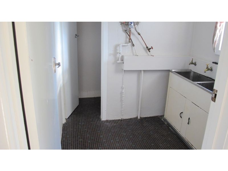 13 Best Street, Reservoir VIC 3073