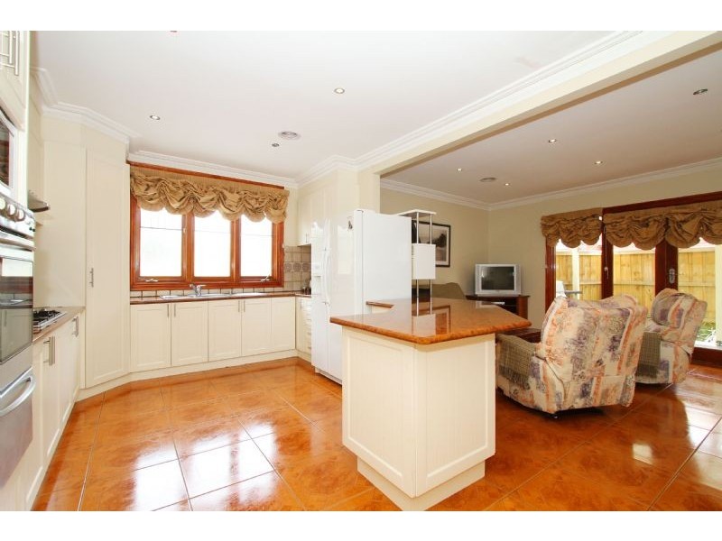 88 Arundel Avenue, Reservoir VIC 3073