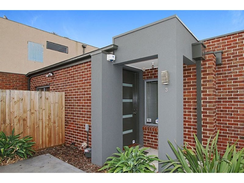 3/134 McMahon Road, Reservoir VIC 3073