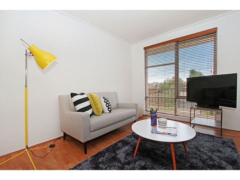 10/194 Purinuan Road, Reservoir VIC 3073