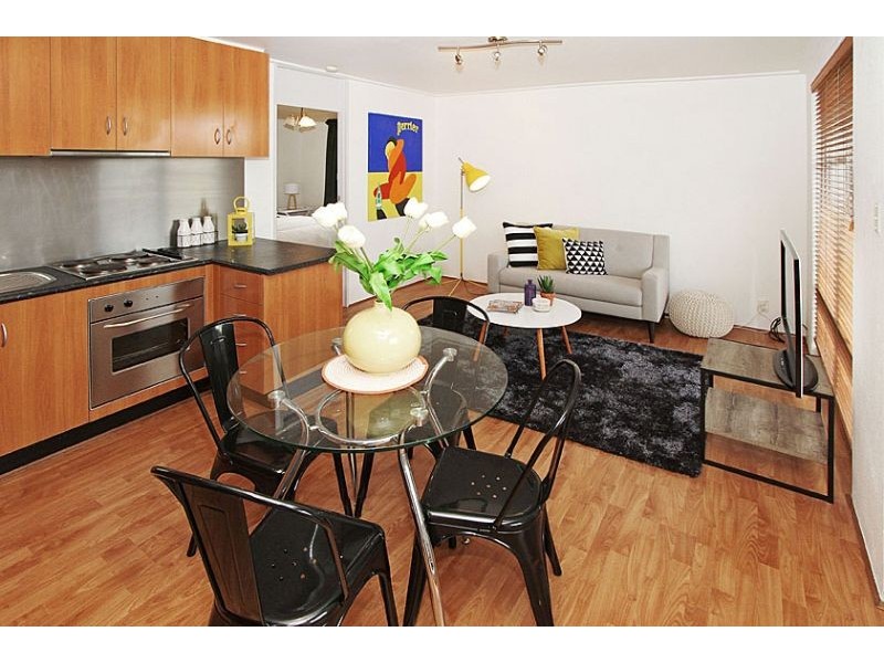 10/194 Purinuan Road, Reservoir VIC 3073