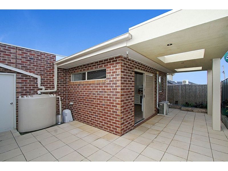 3/94 Purinuan Road, Reservoir VIC 3073