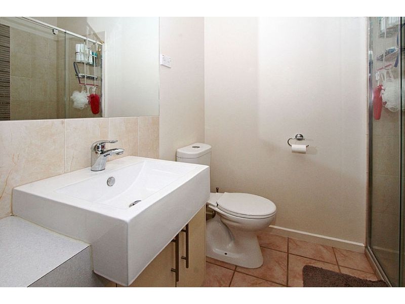 3/94 Purinuan Road, Reservoir VIC 3073