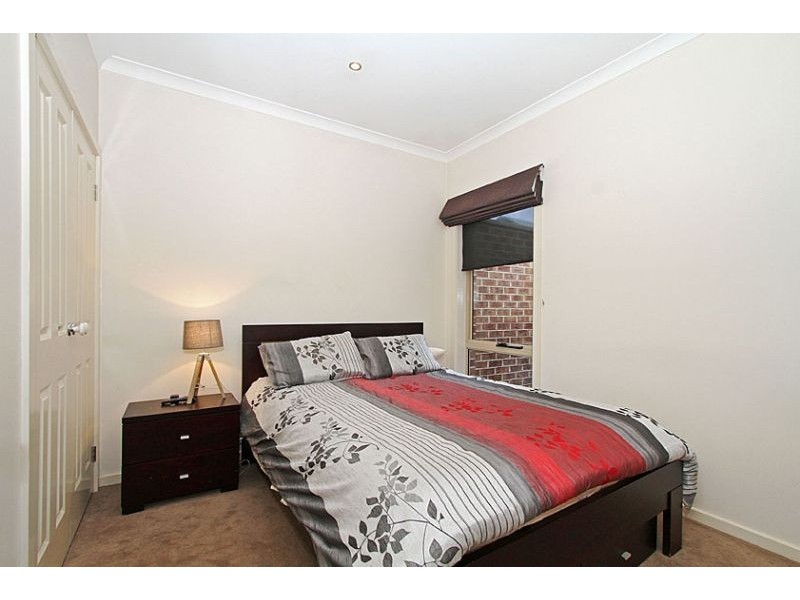 3/94 Purinuan Road, Reservoir VIC 3073