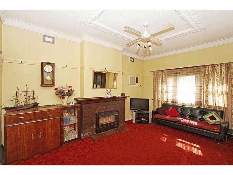 13 Southernhay Street, Reservoir VIC 3073