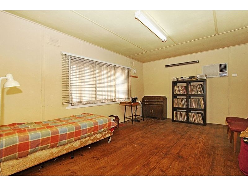 13 Southernhay Street, Reservoir VIC 3073