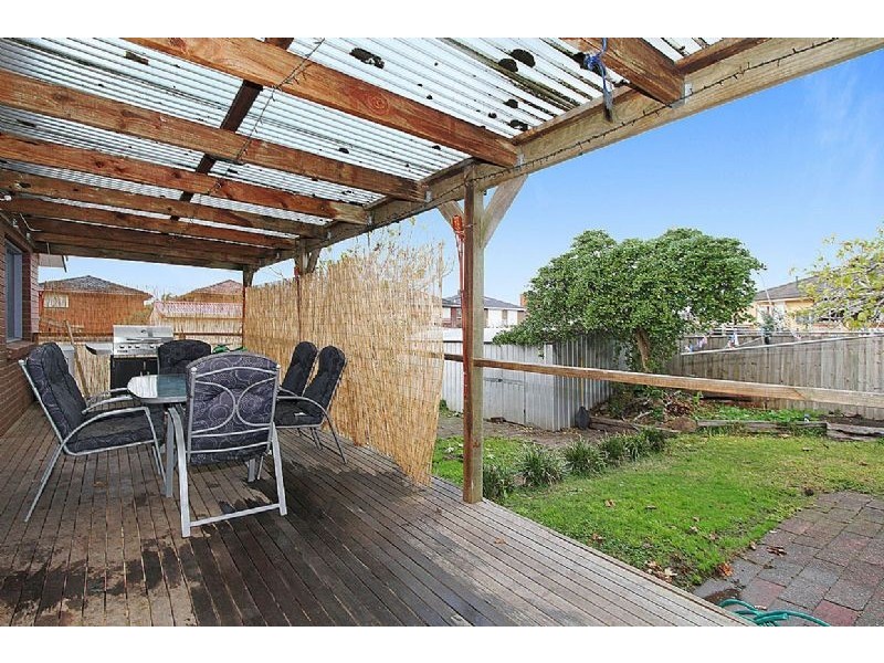 25 Clough Parade, Reservoir VIC 3073