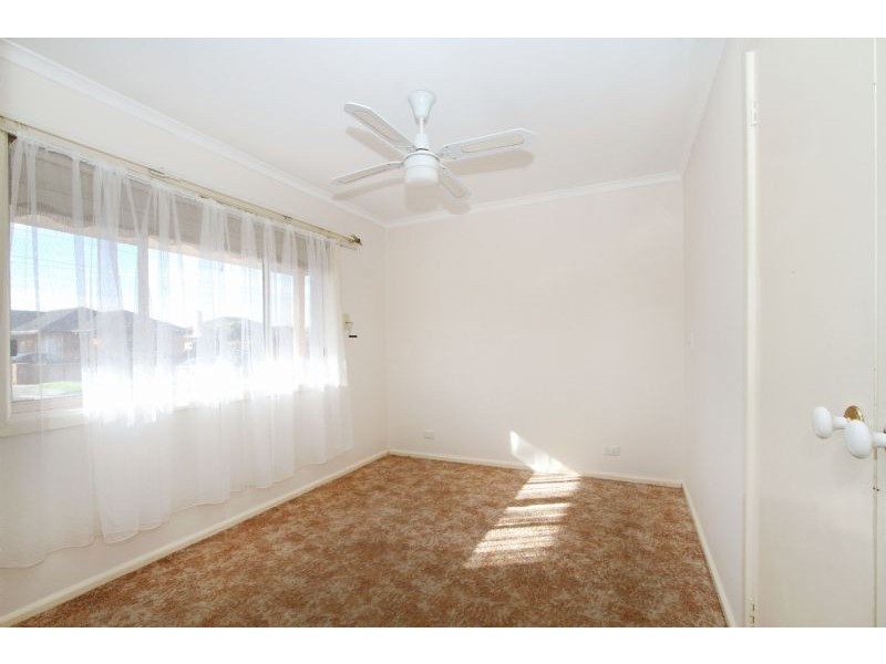 11 Alexander Avenue, Thomastown VIC 3074