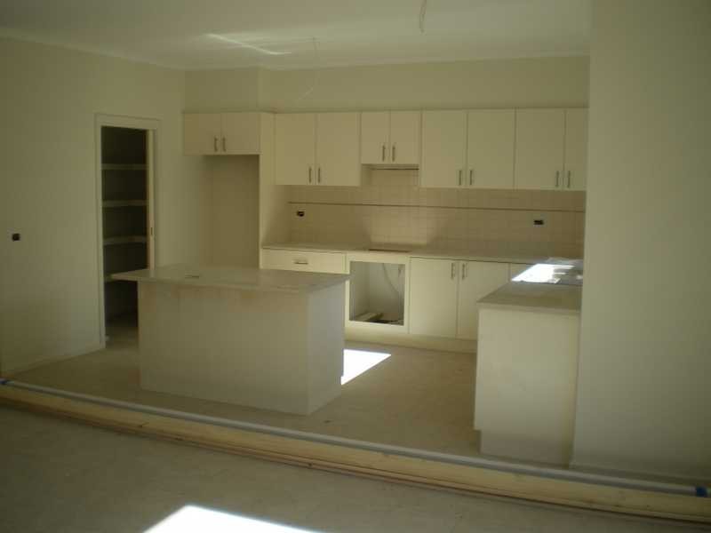 Unit 1/24 Manoel Avenue, Reservoir VIC 3073