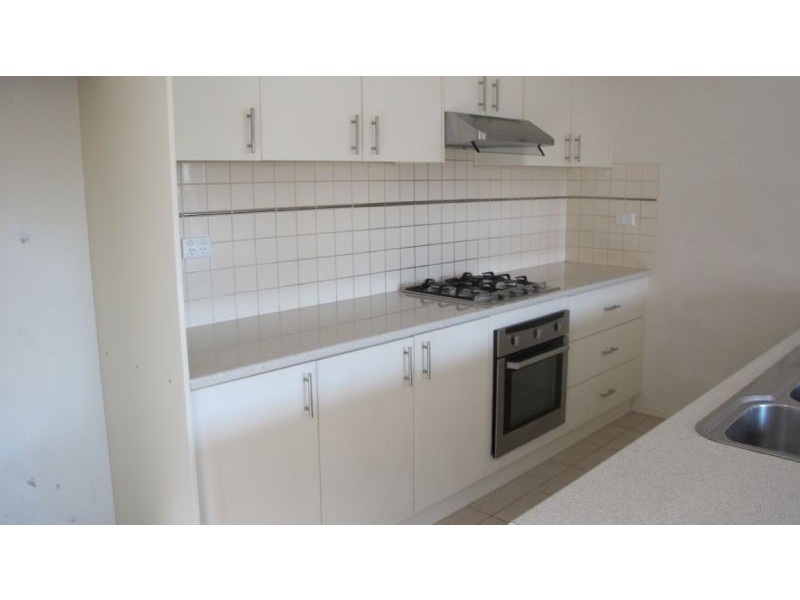 Unit 2/24 Manoel Avenue, Reservoir VIC 3073
