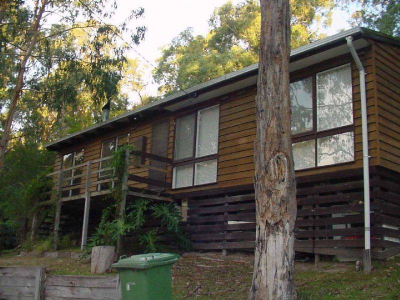 12 ARBOR AVENUE, Selby VIC 3159