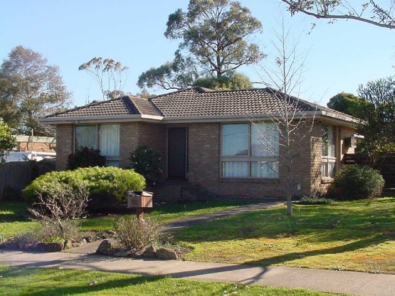 39 GREENOCK CRESCENT, Wantirna VIC 3152