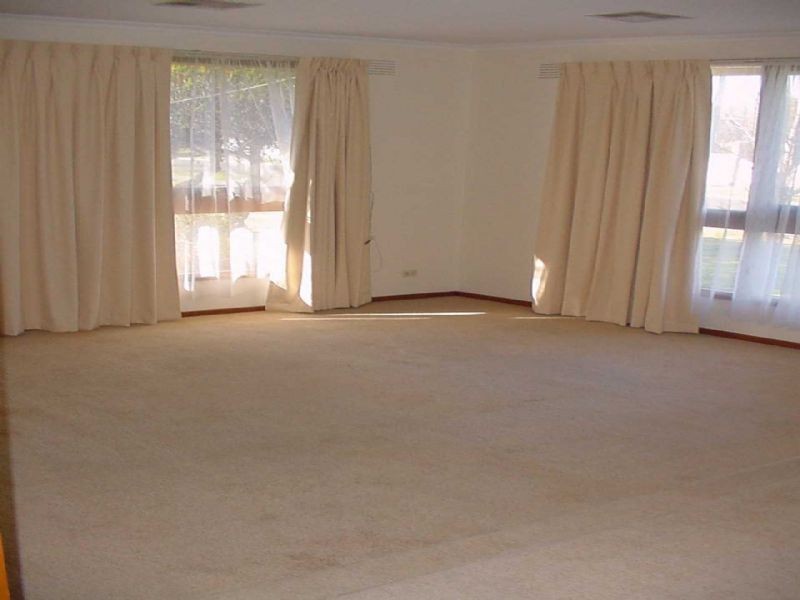 39 GREENOCK CRESCENT, Wantirna VIC 3152