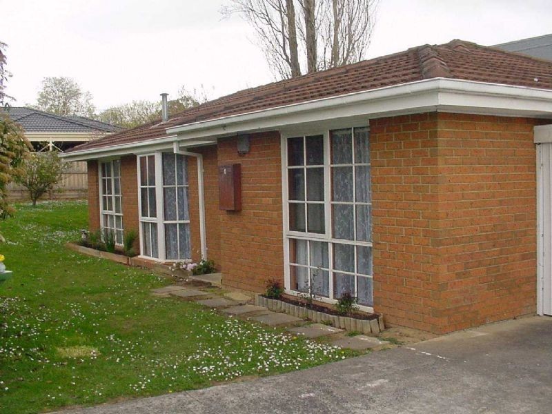 4/15 ORCHARD ROAD, Bayswater VIC 3153