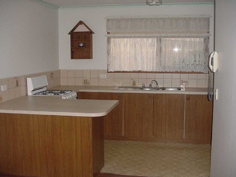 4/15 ORCHARD ROAD, Bayswater VIC 3153