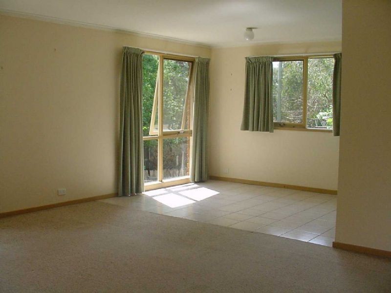 2/51 GREENHILL ROAD, Bayswater North VIC 3153