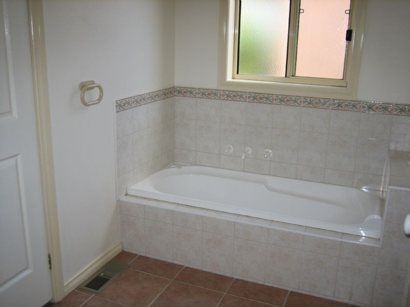 2/25 BAMBURY STREET, Boronia VIC 3155