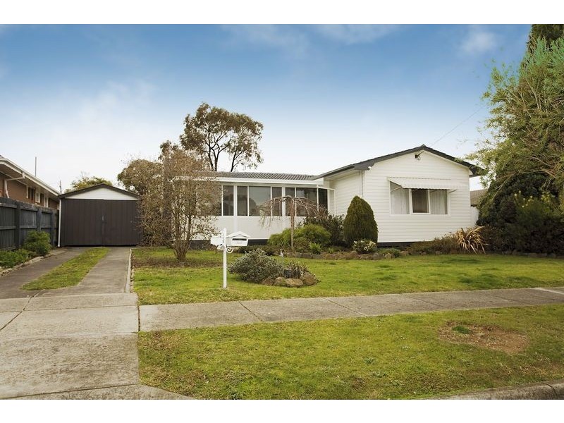 5 Lincoln Avenue, Bayswater VIC 3153