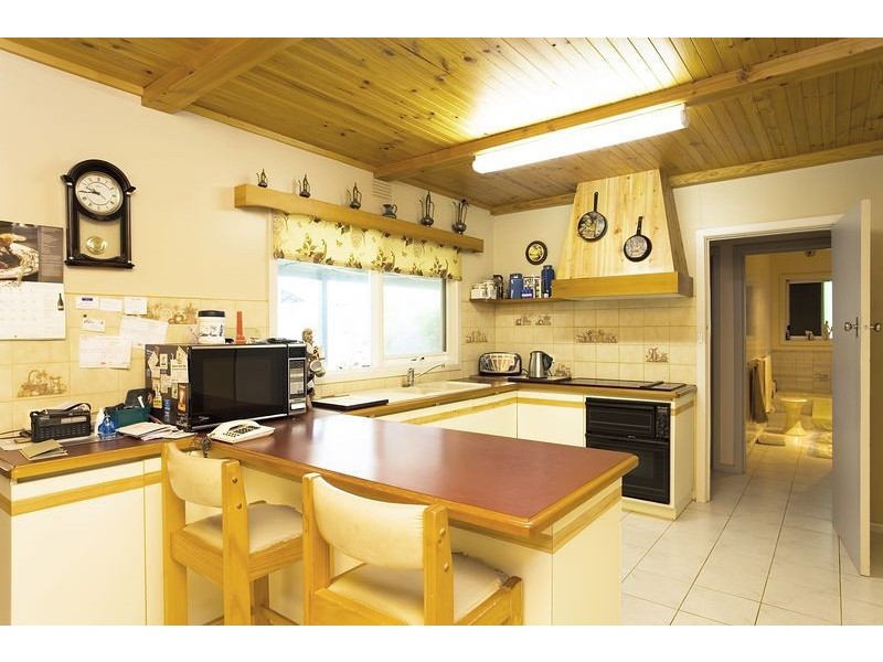 5 Lincoln Avenue, Bayswater VIC 3153