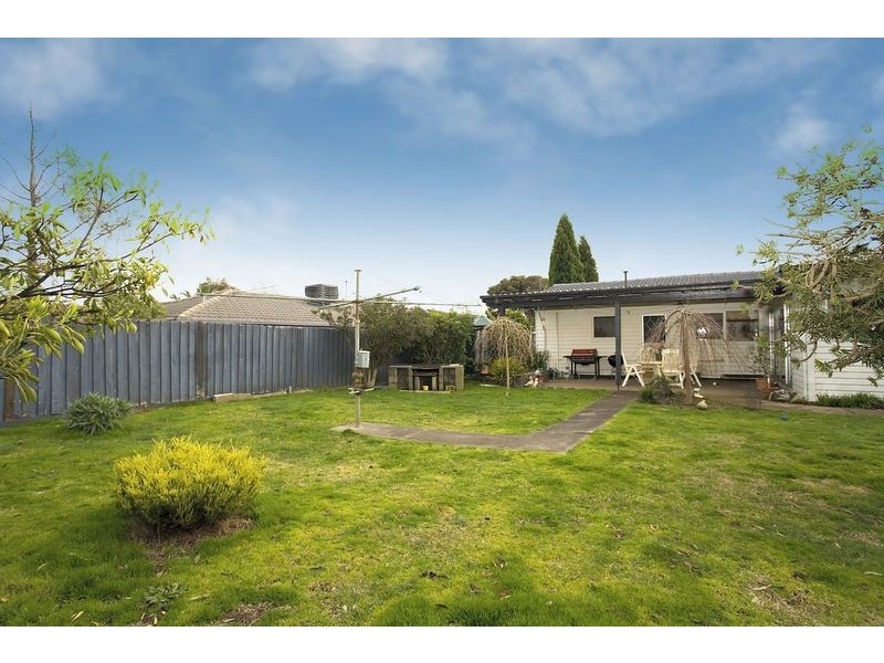 5 Lincoln Avenue, Bayswater VIC 3153