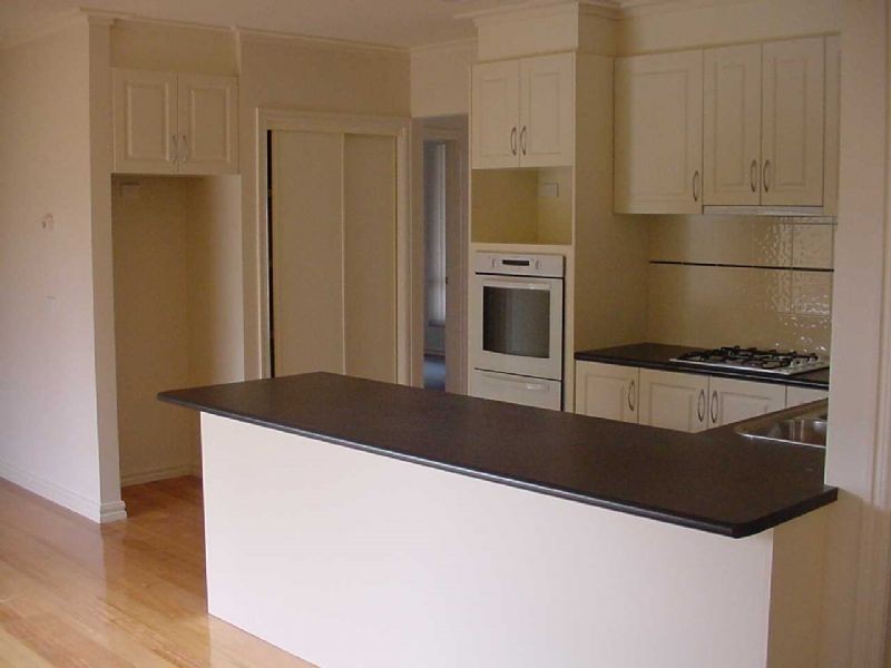 2/4 HIGHMOOR AVENUE, Bayswater VIC 3153