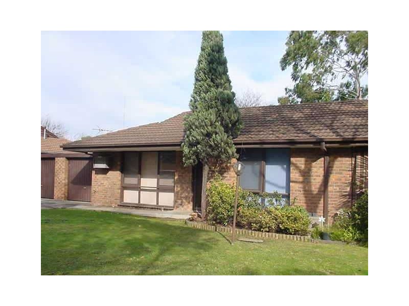 2/273 CANTERBURY ROAD, Bayswater VIC 3153