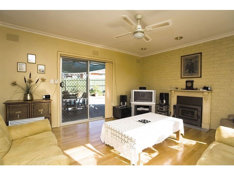 32 Bona Vista Road, Bayswater VIC 3153