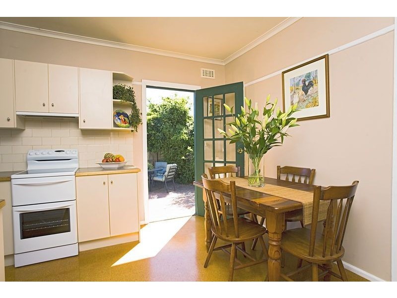 1/17 Neilson Street, Bayswater VIC 3153