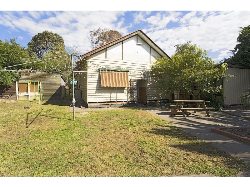 1 HAMILTON ROAD, Bayswater VIC 3153