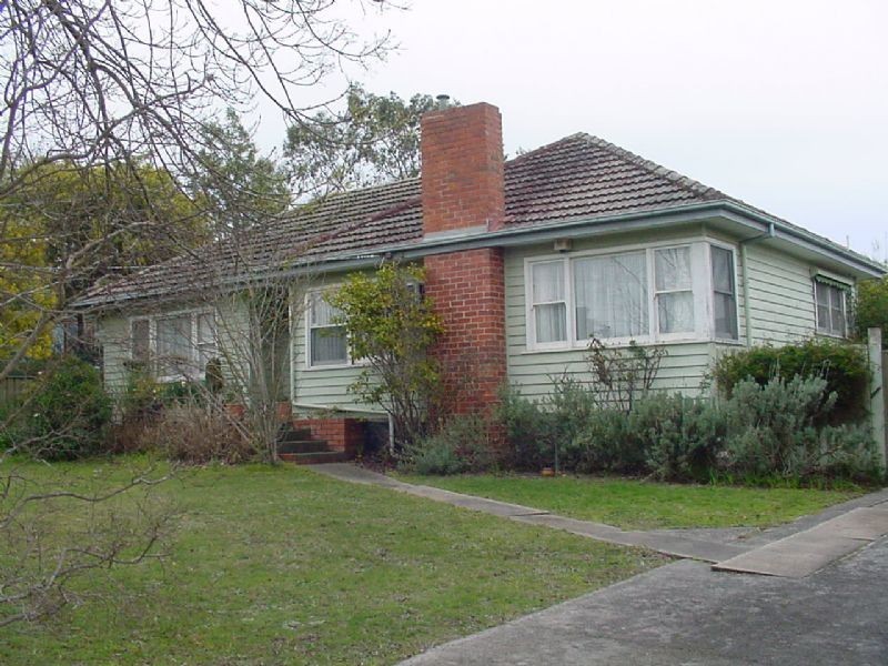 2 KENNETH ROAD, Bayswater VIC 3153
