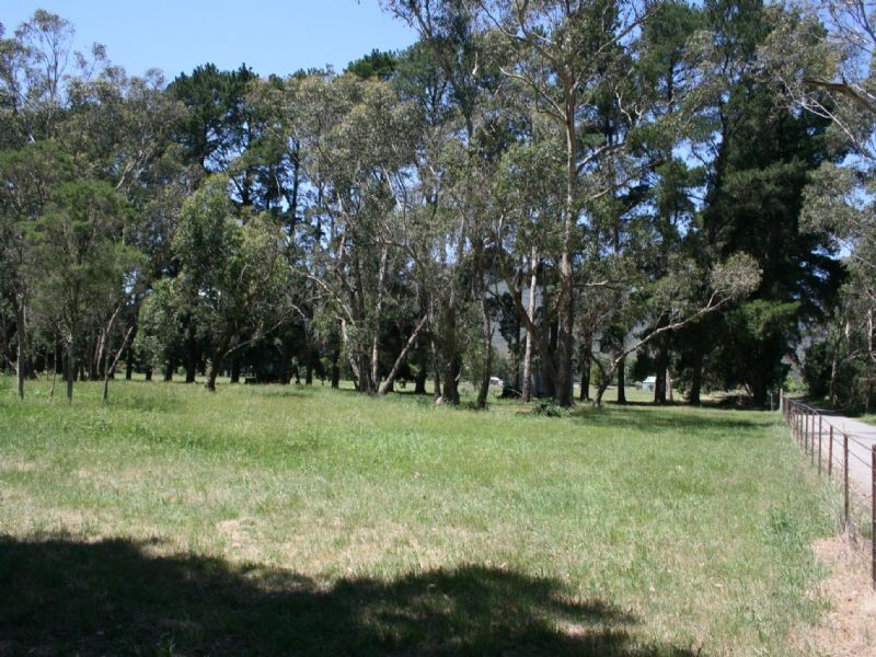 15-17 Chanders Lane, Kilsyth South VIC 3137