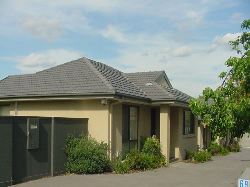 1/69 Scoresby Road, Bayswater VIC 3153
