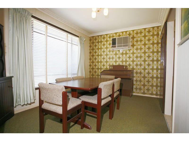 8 Bona Vista Road, Bayswater VIC 3153