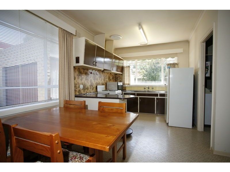 8 Bona Vista Road, Bayswater VIC 3153