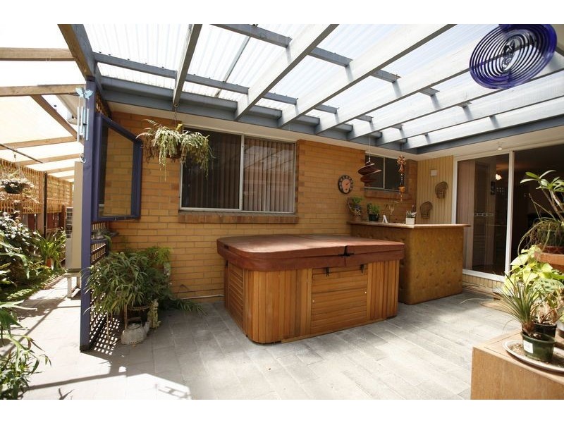 19 WINCHESTER DRIVE, Bayswater North VIC 3153