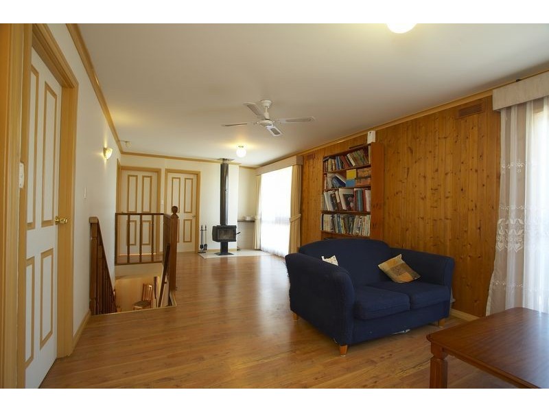 9 Waratah Avenue, Bayswater North VIC 3153