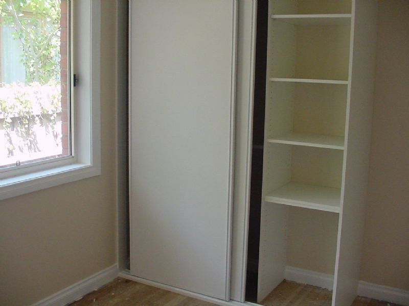 10 NEAL STREET, Bayswater VIC 3153