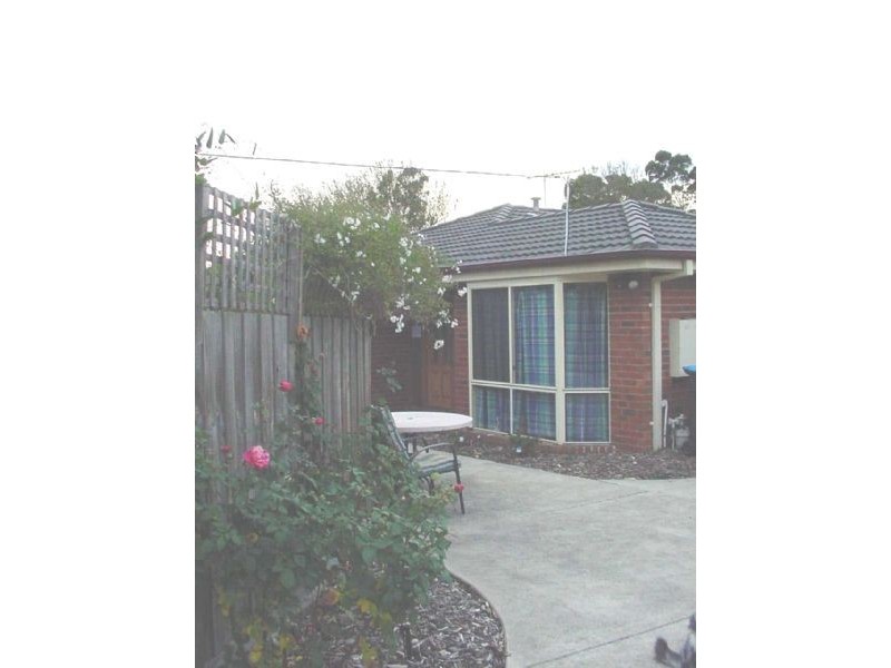 2/16 LANCE ROAD, Bayswater VIC 3153