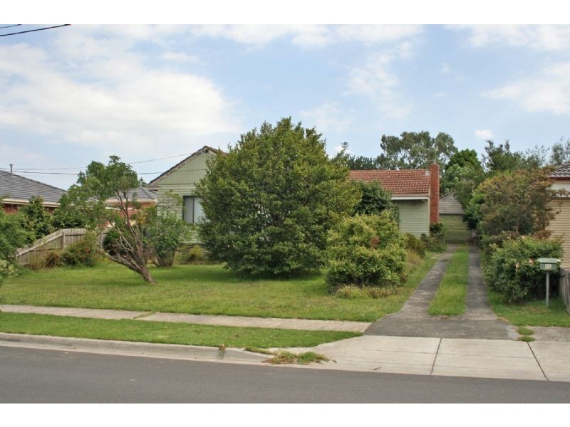 12 Farnham Road, Bayswater VIC 3153