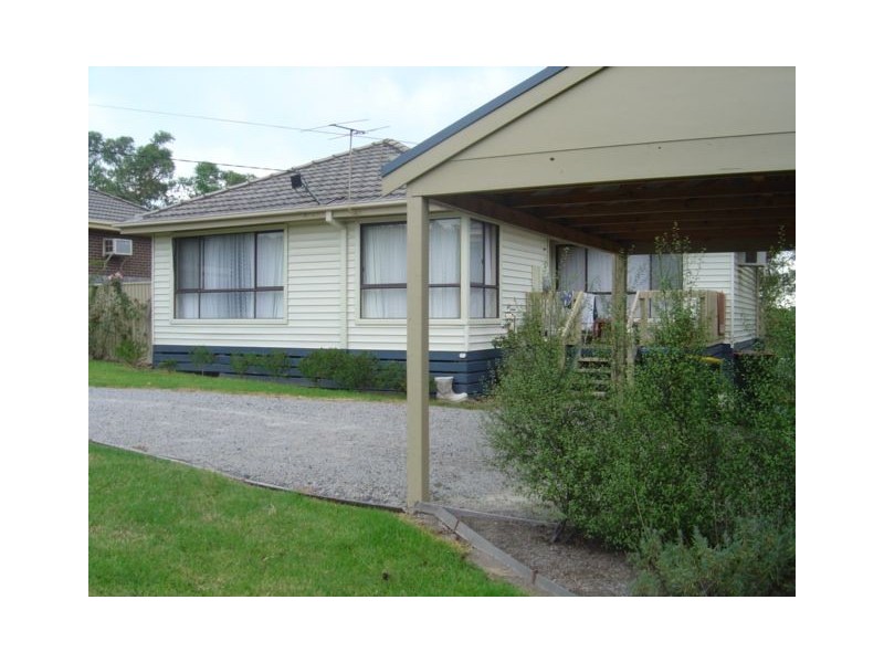 4 NERISSA STREET, Ferntree Gully VIC 3156