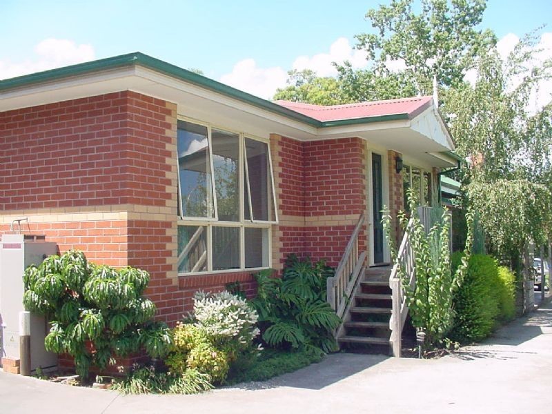 2/176 SCORESBY ROAD, Bayswater VIC 3153