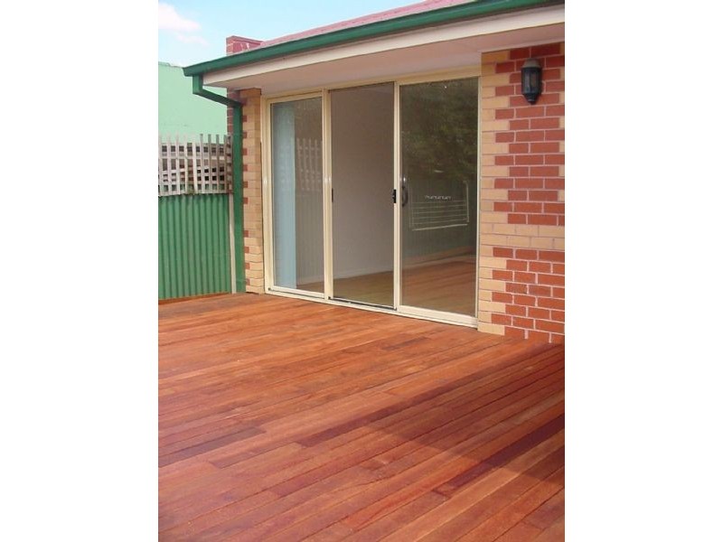 2/176 SCORESBY ROAD, Bayswater VIC 3153