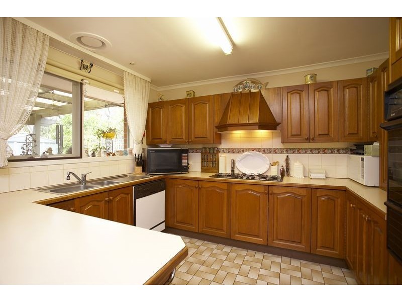 13 Koorong Avenue, Bayswater North VIC 3153